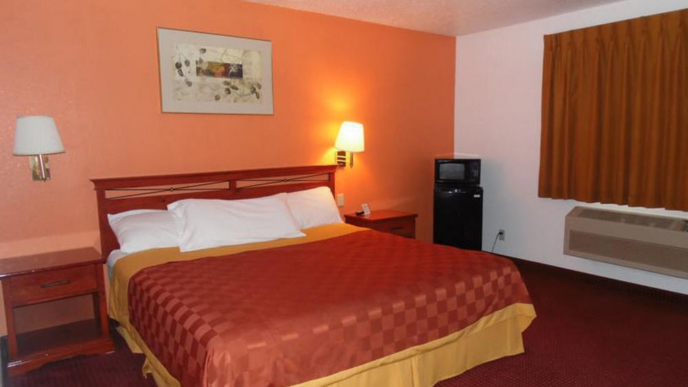 American Inn & Suites Boone Екстериор снимка
